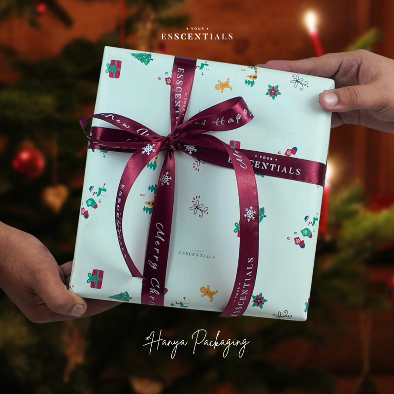 

Your Esscentials - Christmas Hamper Special (Hanya Packaging)