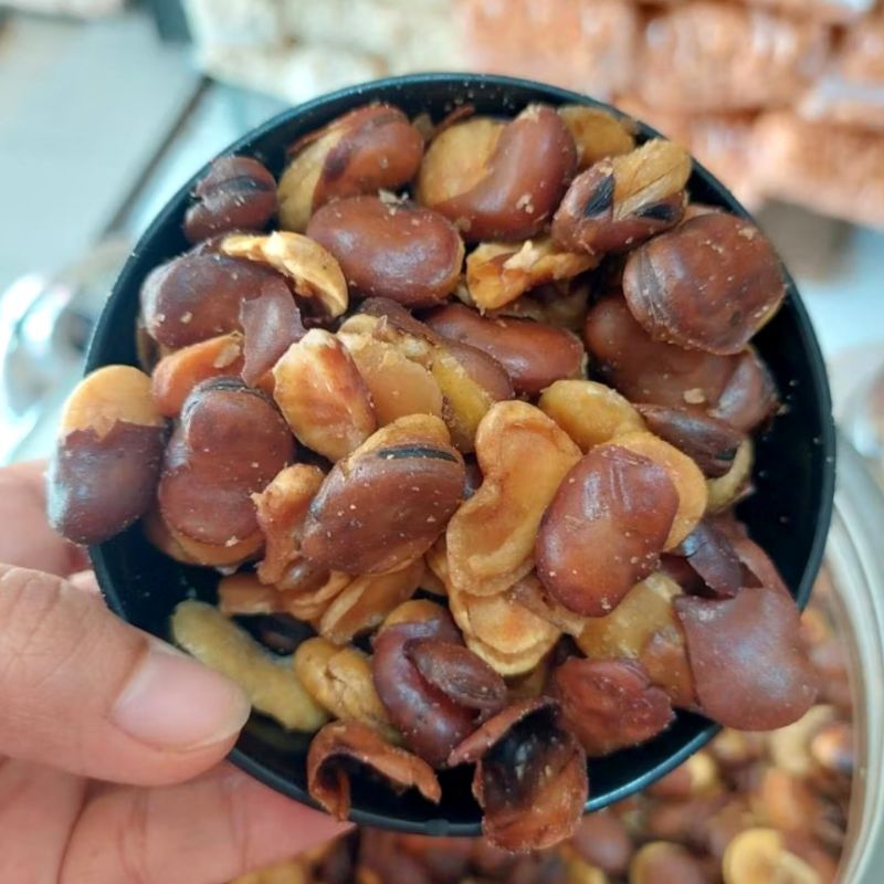 

KACANG KORO KULIT 250 GRAM / KACANG KORI ORI / SNACK KILOAN MURAH