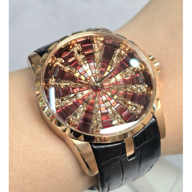 Jam Tangan Pria Roger Dubuis The Round Table Sapphire Swiss Autaomatic Clone 1:1 Black Dial Rose Gol