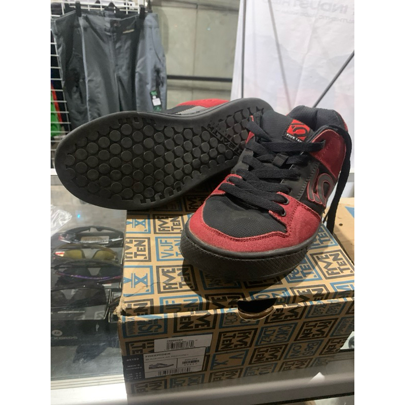 SEPATU MTB FIVE TEN FREERIDER size 42