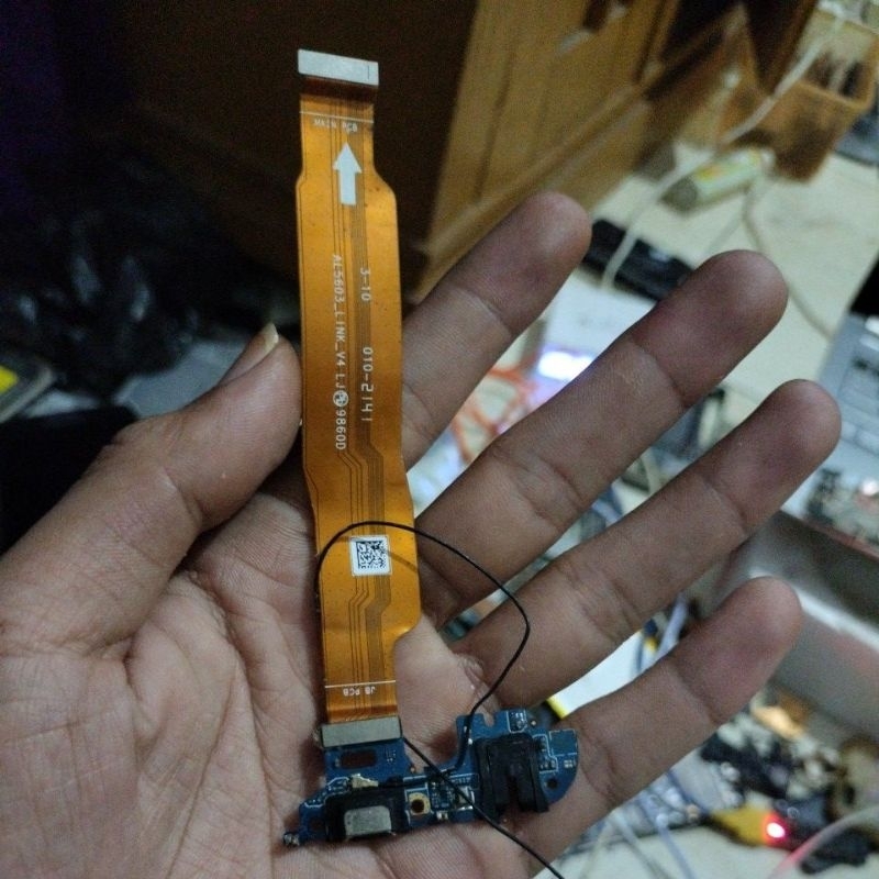 Papan cas plexible charger fhullset Realme 8i Original copotan.....