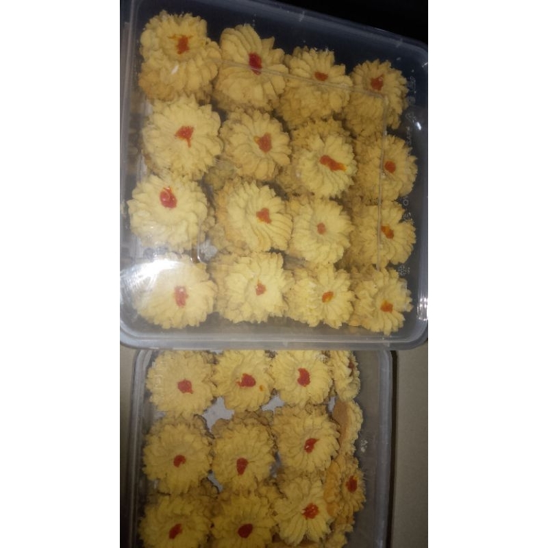 

Kue bunga