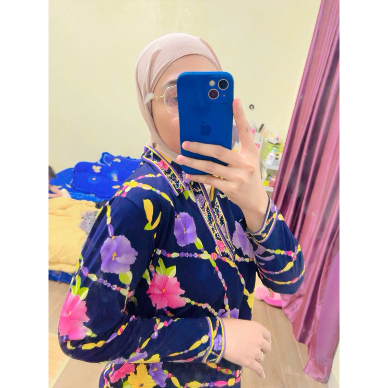 Blus Batik Wanita Lengan Panjang