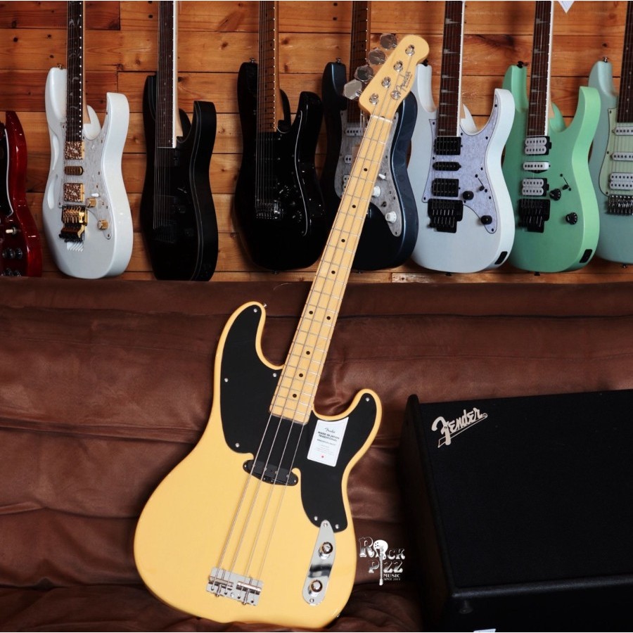 FENDER JAPAN TRADITIONAL II ORIGINAL 50S PRECISION BASS GUITAR, MAPLE FB, BUTTERSCOTCH BLONDE