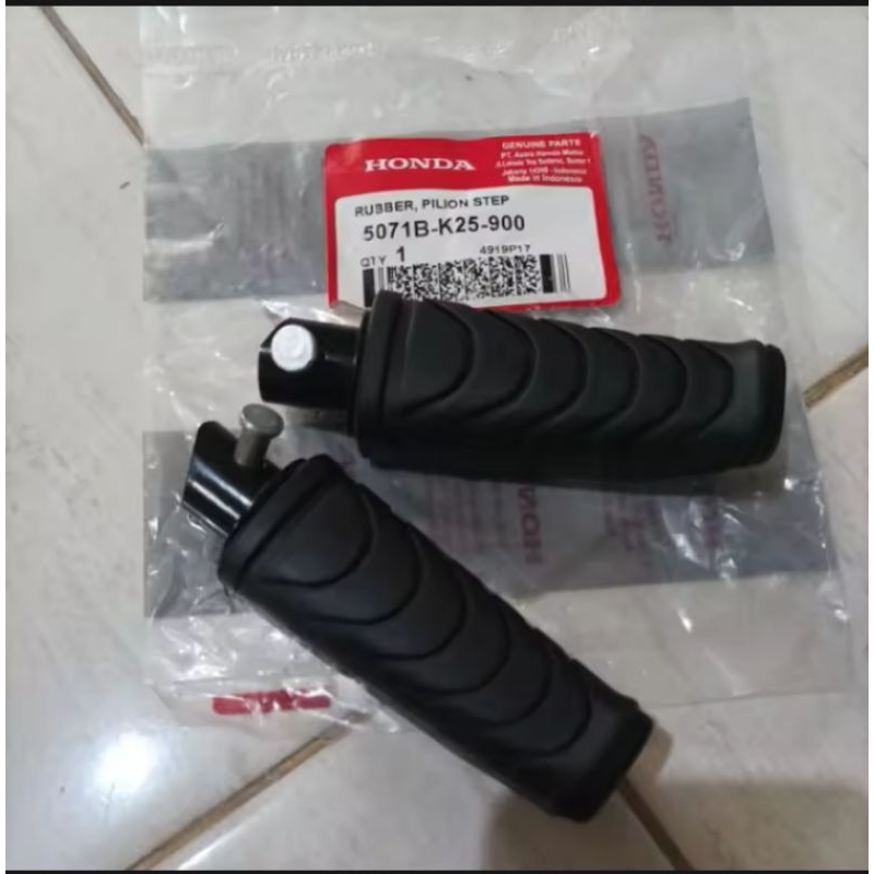 Karet Step Belakang/Pijakan Kaki Belakang Beat Fi KARET FOOTSTEP STEP BELAKANG HONDA BEAT BEAT FI SC