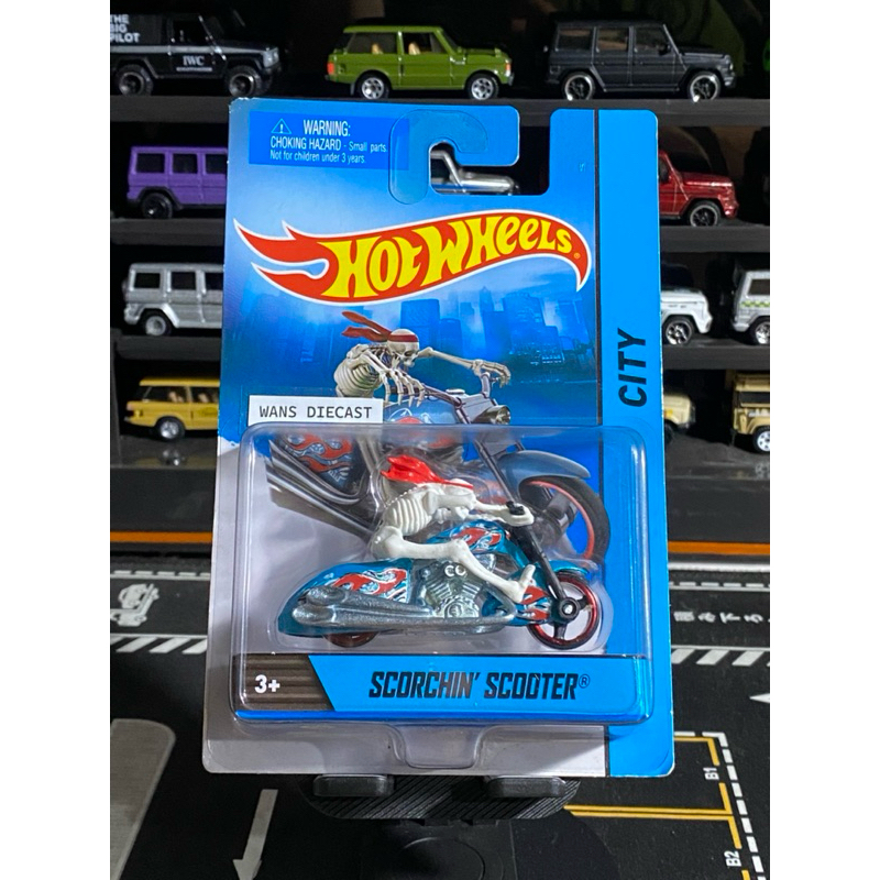 Hot Wheels Scorchin Scooter Motor Cycle City