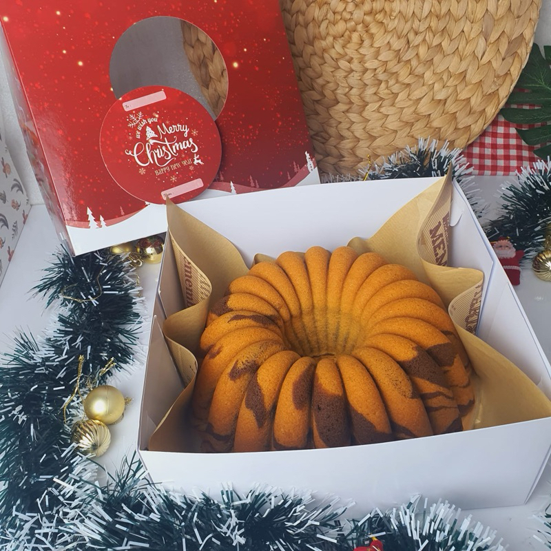 

DM - Christmas Hampers Bolu Marmer Wisman / Kue Bolu Natal Christmas Cake Bolu Marmer / Hampers Box