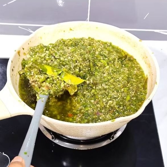 

Sambal bawang cabe ijo 250g