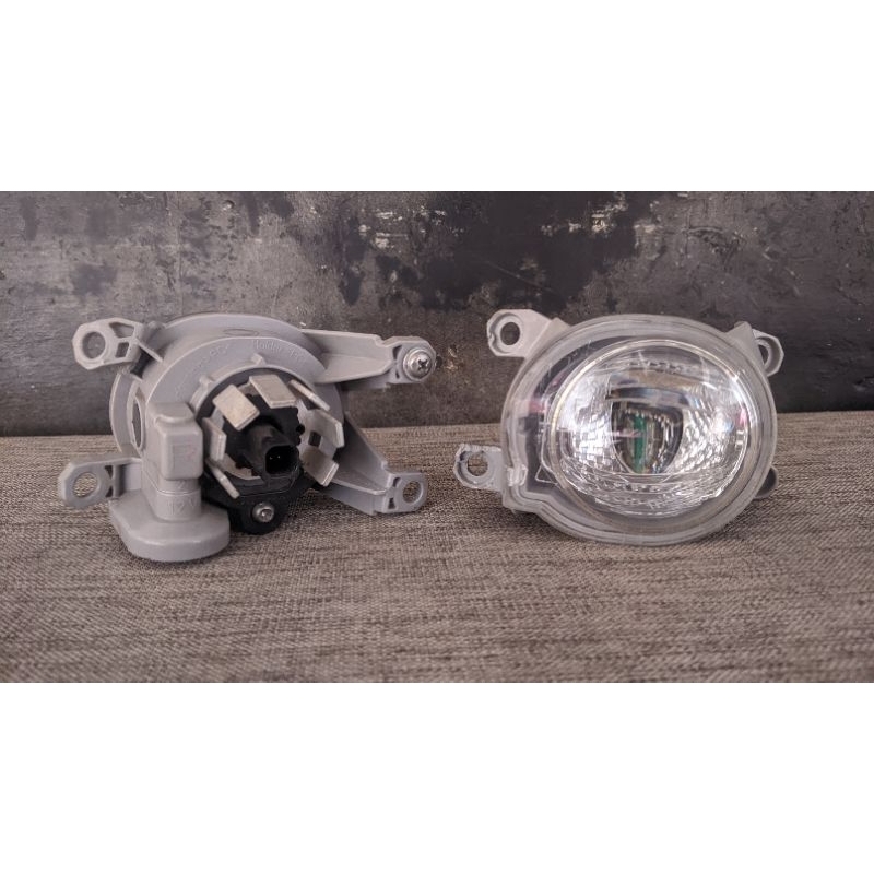 Fog Lamp Foglamp LED Innova Reborn Fortuner VRZ Yaris 2021-2022 Original