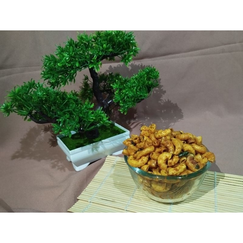 

makroni keriuk daun jeruk pedas