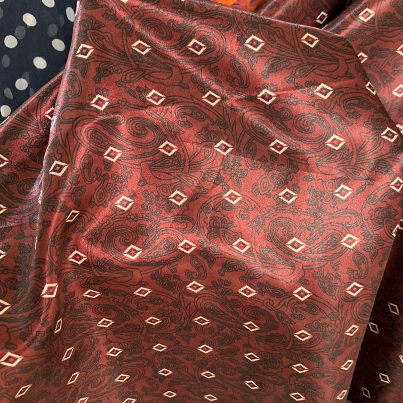 kain satin silk motif - kain satin premium motif - kain satin motif