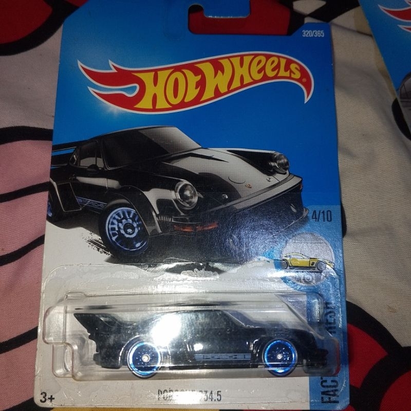 Hot Wheels Porsche 934.5 Hitam