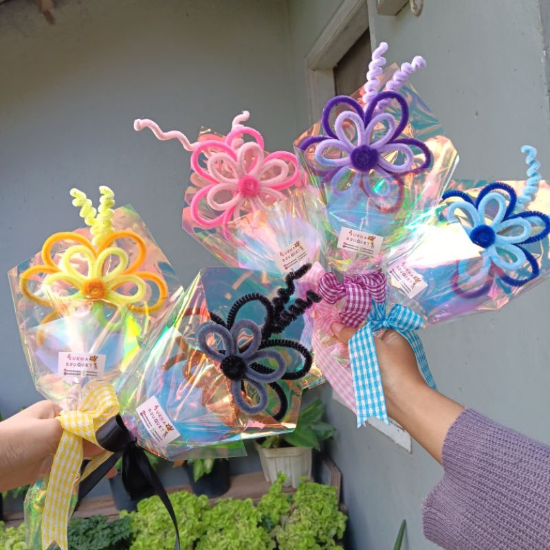 Mini Buket Single Flower Kawat Bulu / Bucket Bunga Wisuda Pipe Cleaner Bouquet Hologram Ultah Murah 