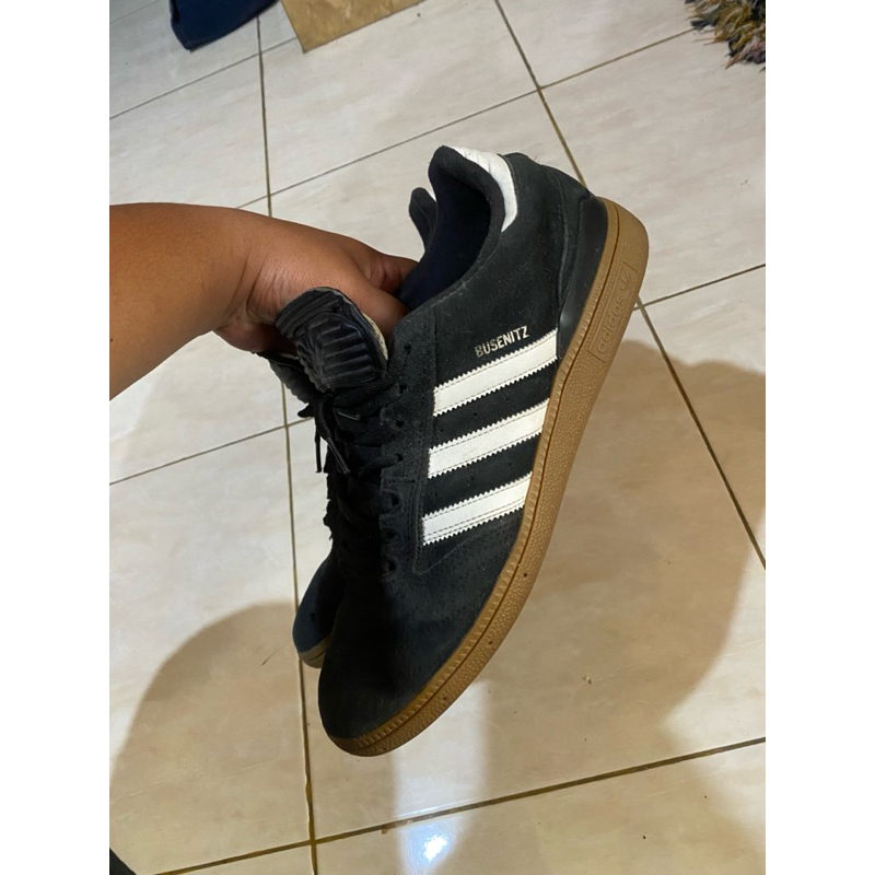 adidas buzenitz size 48