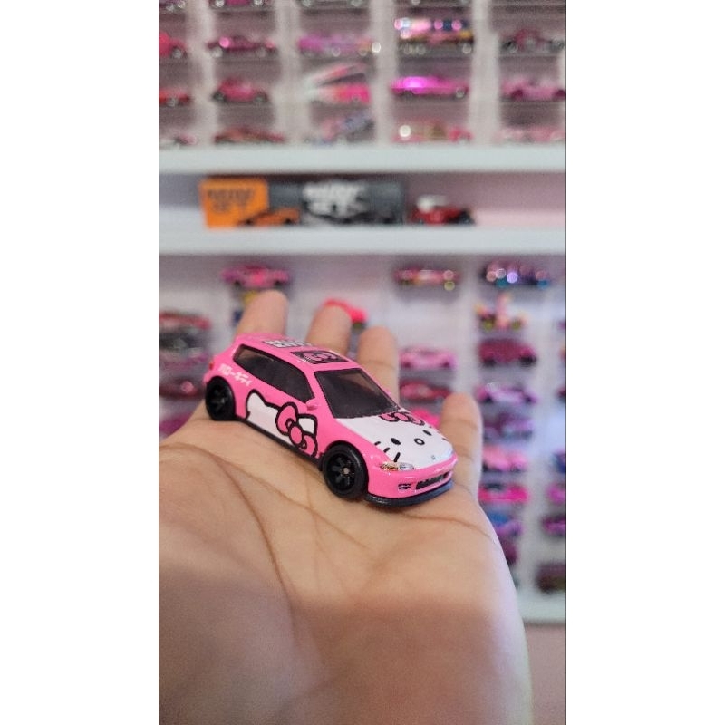 hotwheels premium civic eg pink hello kitty