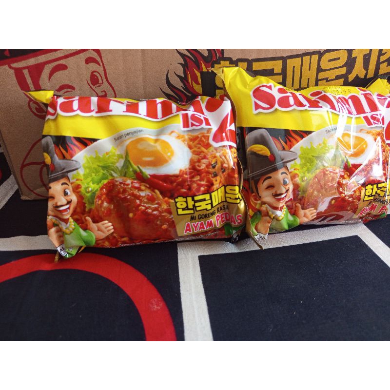 

sarimi isi 2 rasa ayam pedas korea