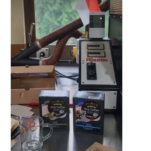 

Paket Natal - 2 box Drip Kopi - Presidente Caffe'