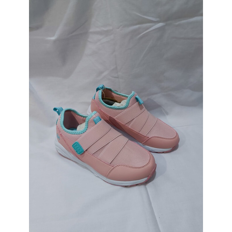Sepatu anak perempuan buble gummers pink