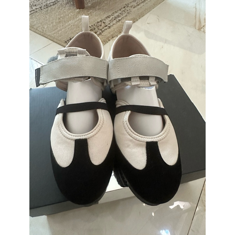 Twyla Sputnik Hijack Sandal size 36