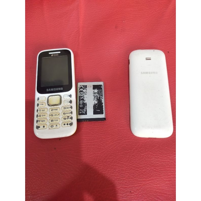 Hp jadul Samsung B310E Mati ( Lcd Aman, mesing perawan)