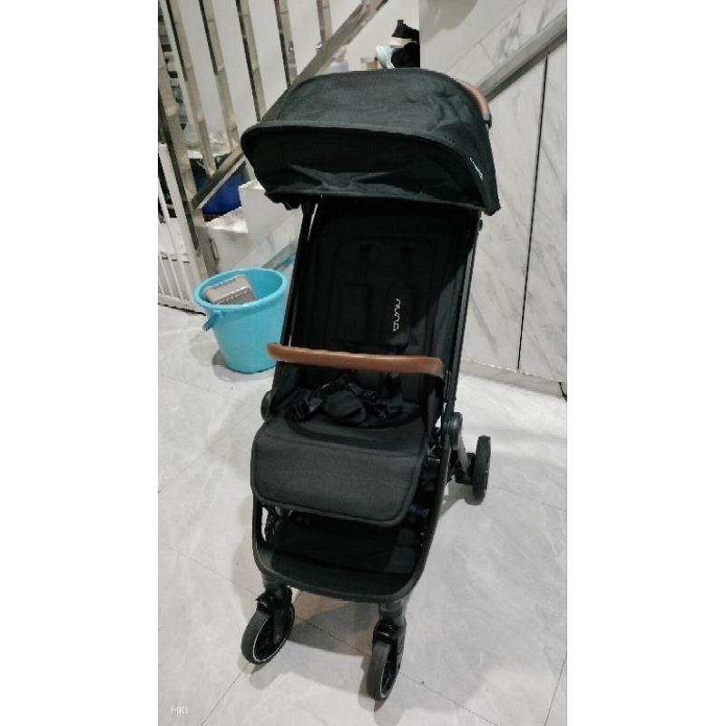 stroller nuna trvl like new preloved