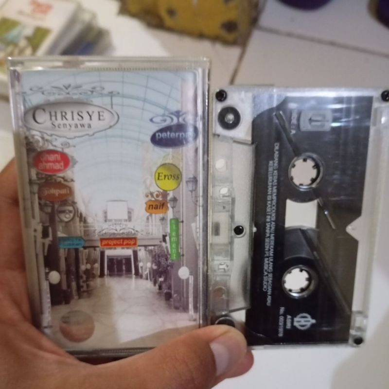 Kaset Chrisye Senyawa