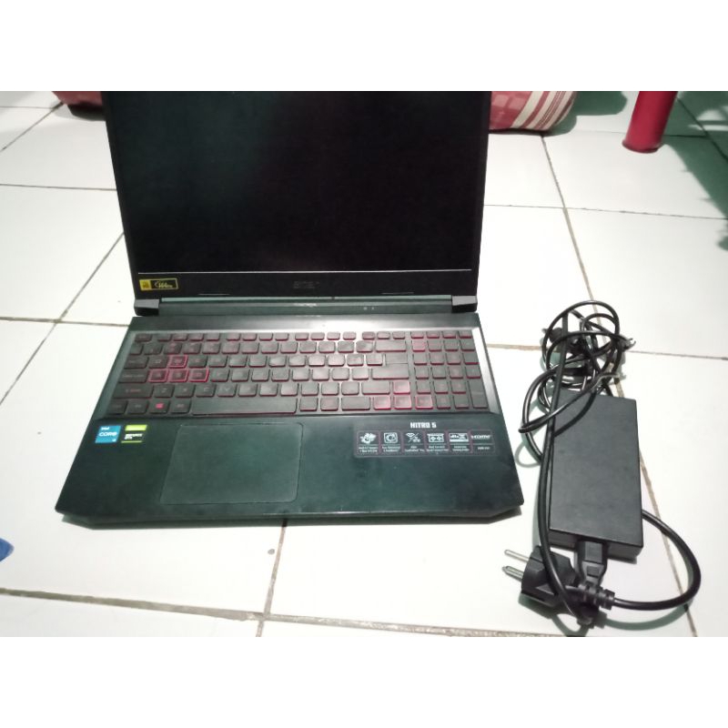 Acer Nitro 5 AN 515-57 55XN (Mati Total)