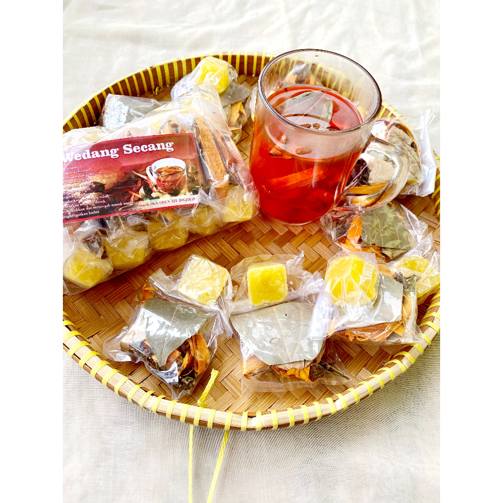 

WEDANG SECANG TINGGAL SEDUH + GULA BATU 10PCS