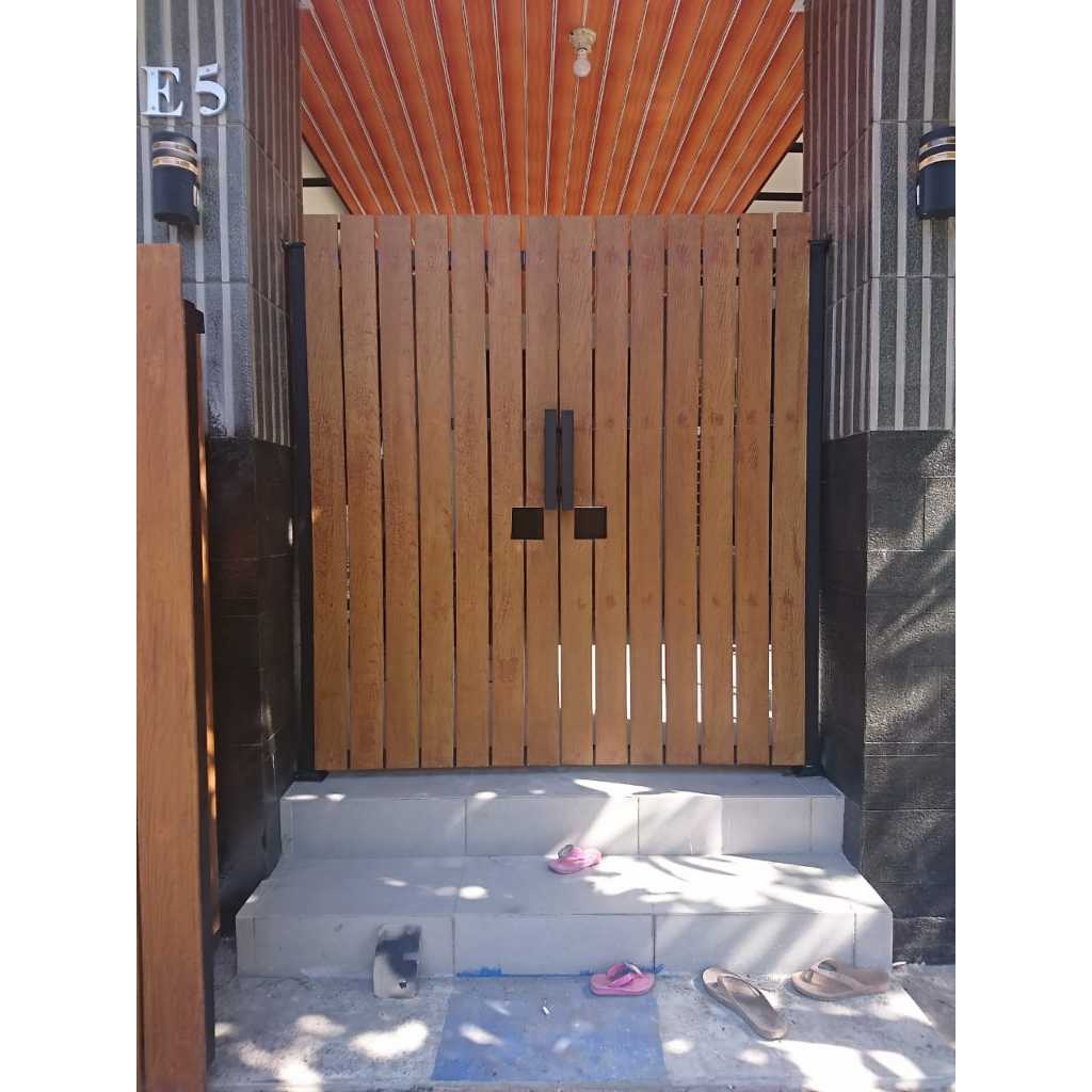 pagar conwood desain minimalis