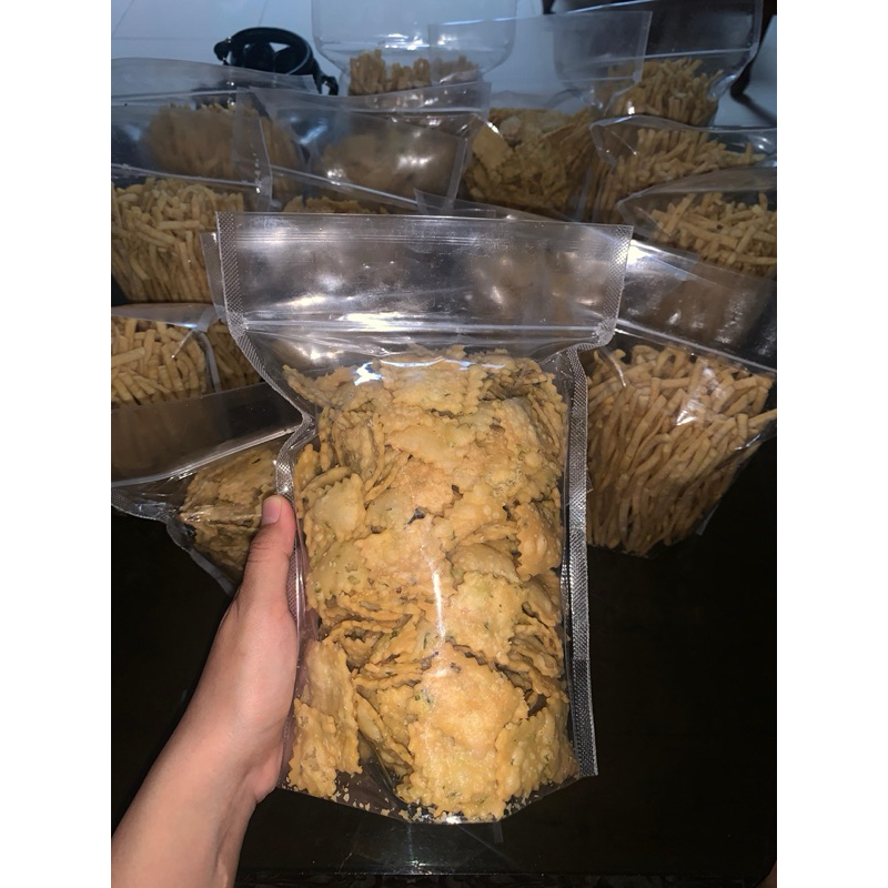 

Kripik Bawang & Sistick Keju