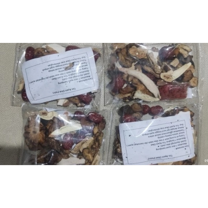 

Tim Ayam Obat Kuah HITAM Pa Tin Kuah Hitam / Tim Ayam Obat kuah HITAM Komplit/ Ramuan Tim Ayam / Ramuan Sehat / Tim Sehat