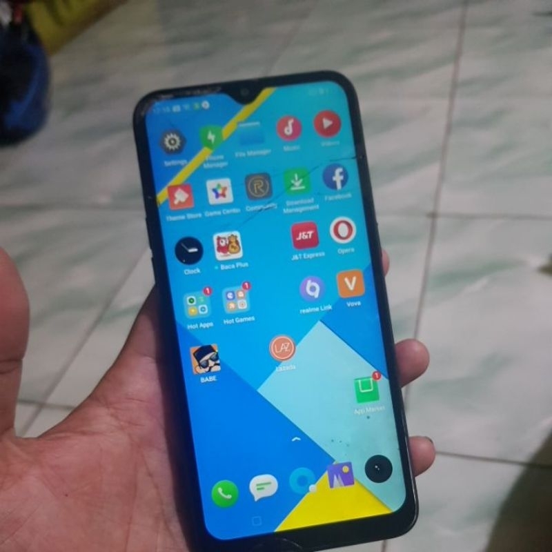 hp realmi c2 ram 3 minus minta ganti tce bagian ats ga bisa sentuh lcd aman