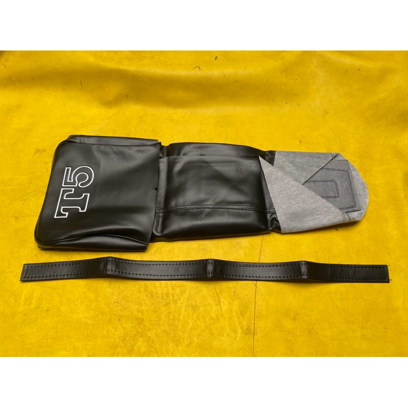 cover sarung kulit jok vespa model T5 vespa excel150 excel200