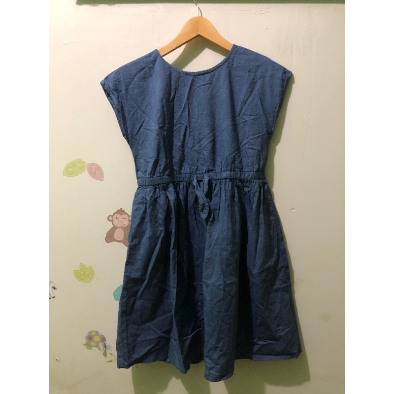 Preloved Dress Denim Uniqlo Wanita