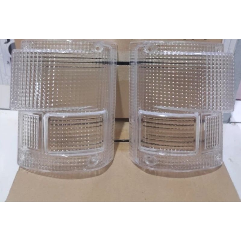 Mika Lampu Sen Fuso Fighter Putih/ Mitsubishi Fuso Fighter Putih /Pcs