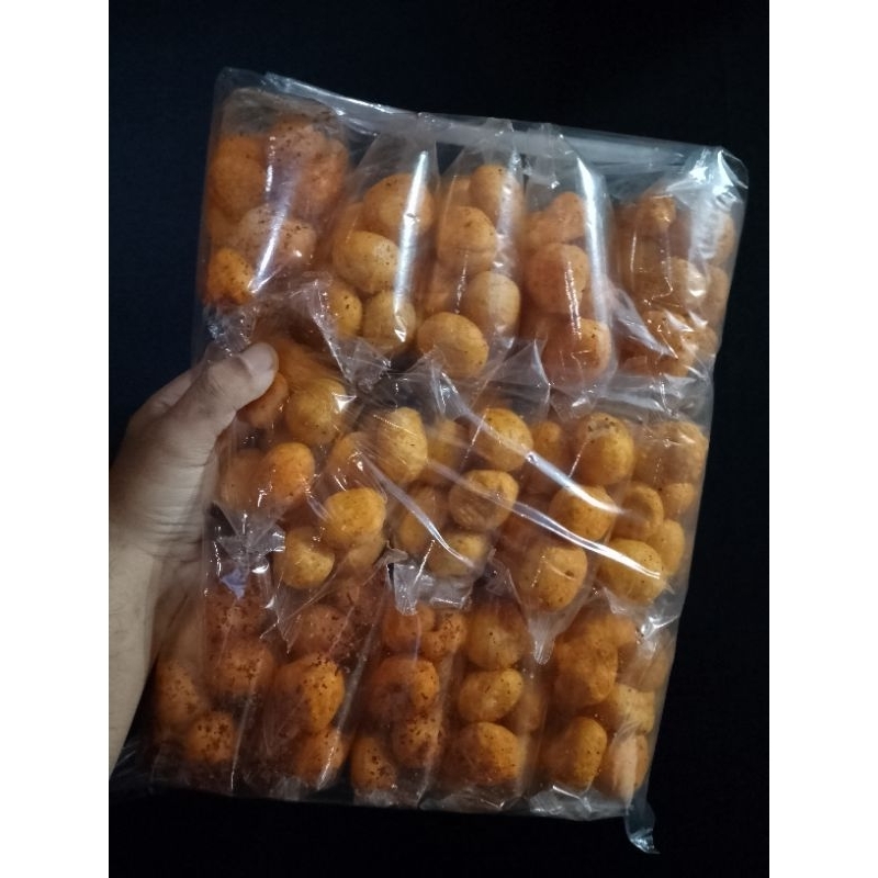 

1 Pack Snack Bulet Besar Pedas Manis Asin Gurih Isi 15 pcs