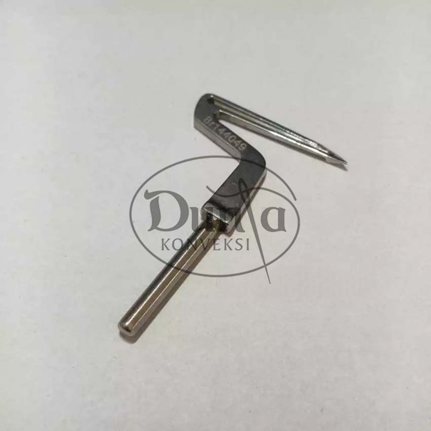 144049-001 Loper Bawah Mesin Obras Brother 551