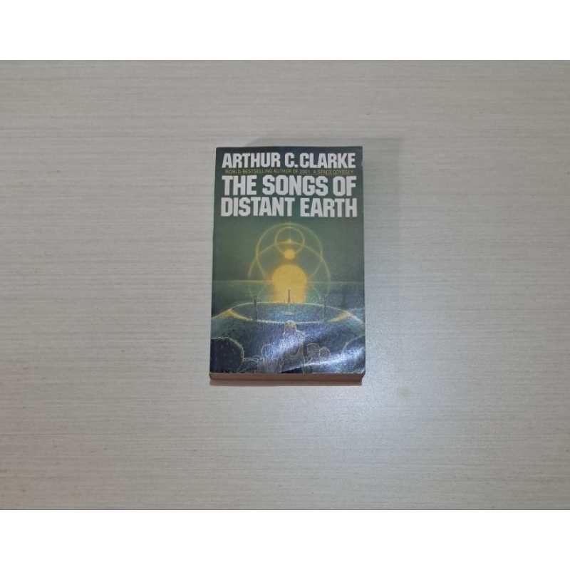 THE SONGS OF DISTANT EARTH - ARTHUR C.CLARKE