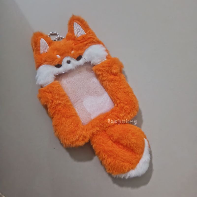 [READY INA] FURRY PHOTOCARD HOLDER FOX