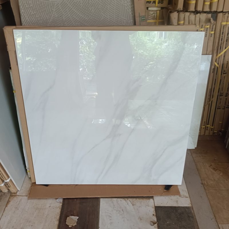 Granit lantai 60x60 putih motip grigio carara