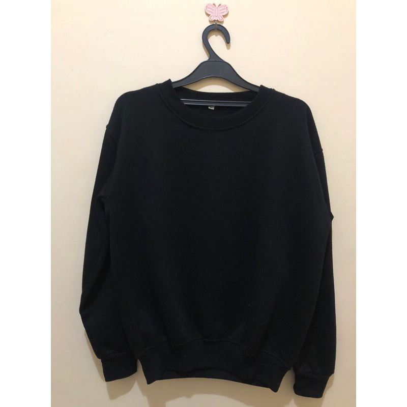 Preloved Crewneck Oversize Hitam