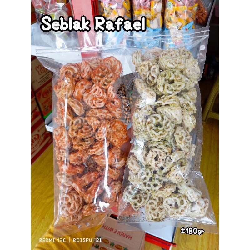 

SEBLAK RAFAEL / SEBLAK MAWAR PEDAS DAUN JERUK 180GRAM