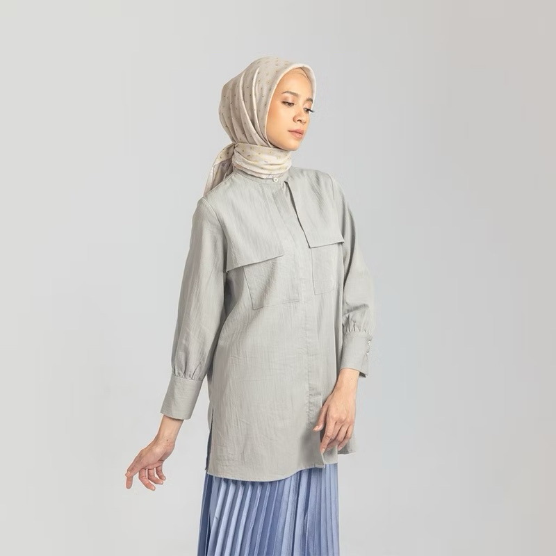 Preloved KIA TOP Kamiidea
