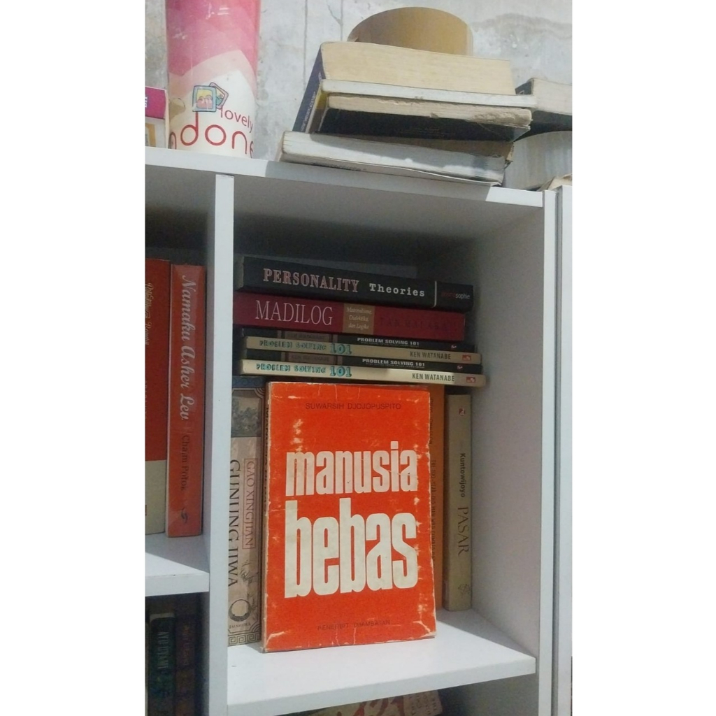 Manusia Bebas Suwarsih Djojipuspito