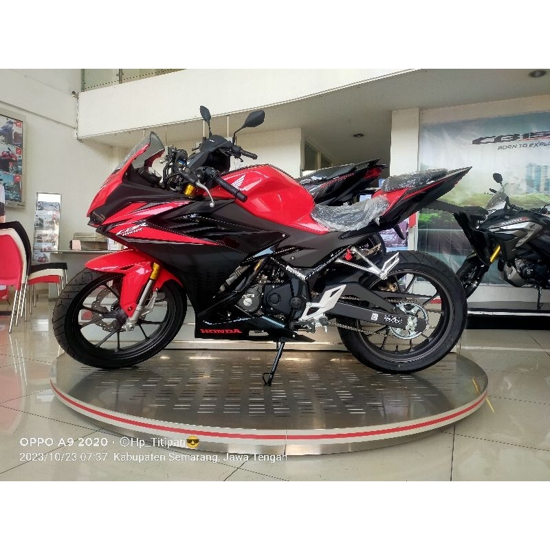 Helm Honda & New CBR150R
