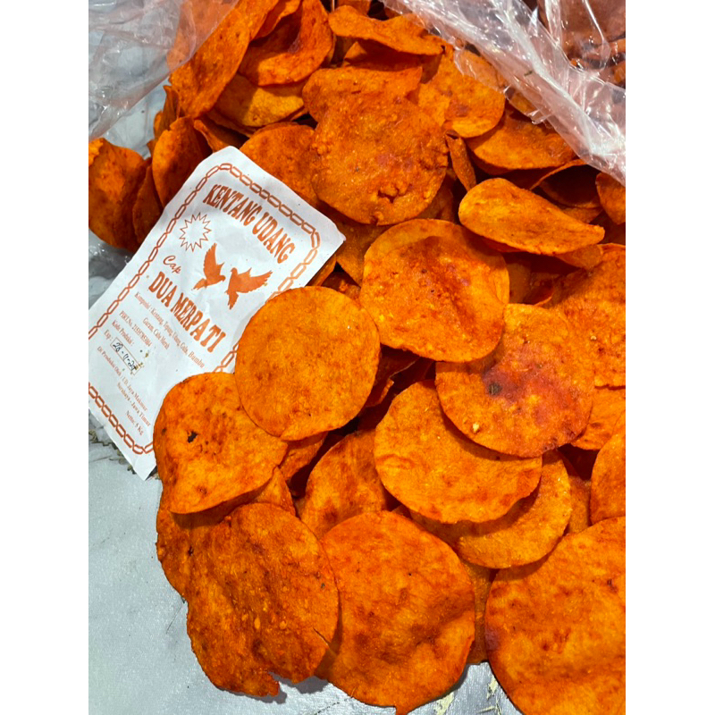 

KRUPUK KENTANG RASA BALADO MENTAH JEMUR SEBELUM DI GORENG