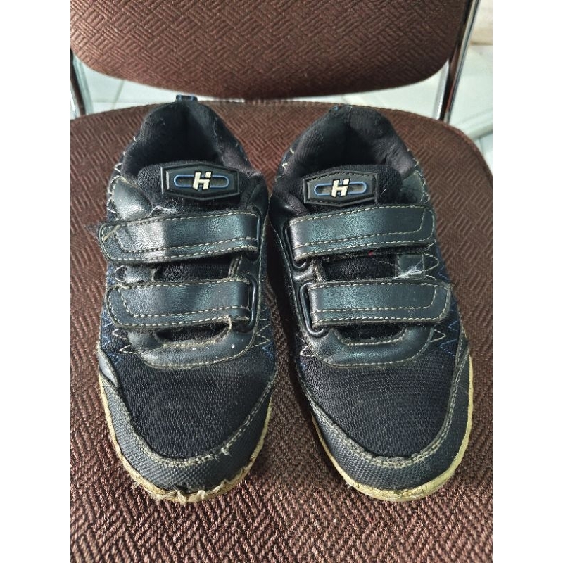 sepatu sekolah homyped preloved