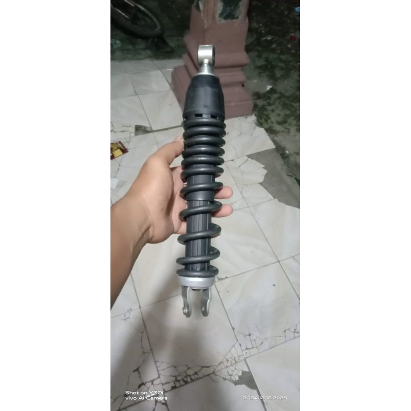 shok belakang beat deluxe original