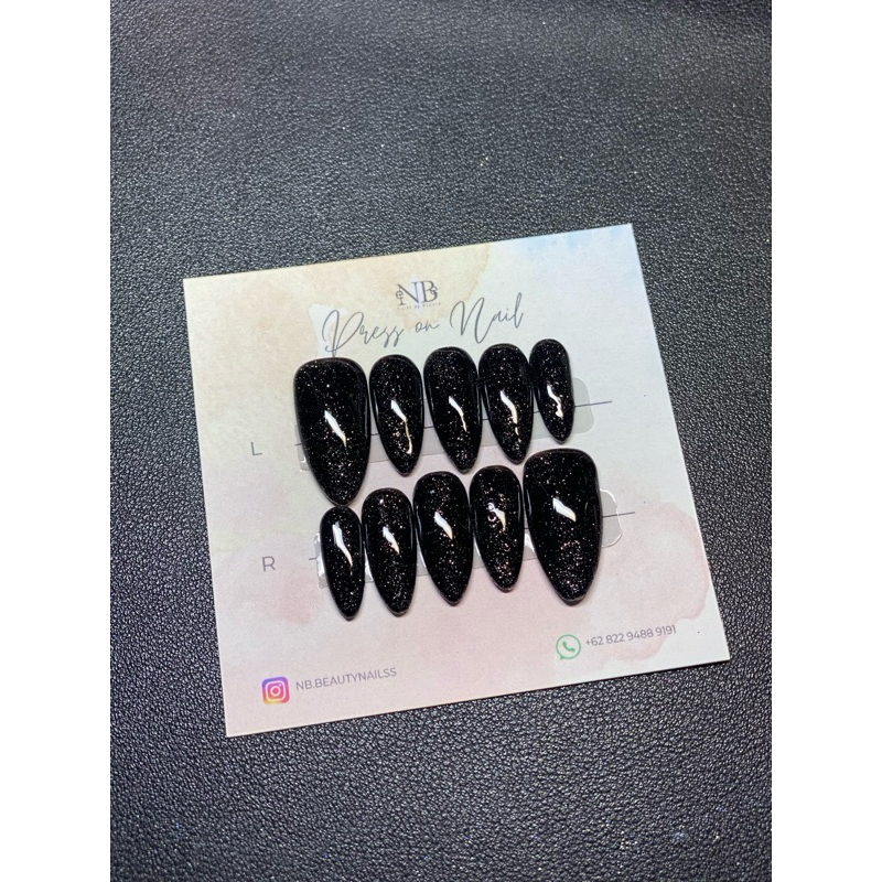 Temukan KOREAN NAILS / ENGAGEMENT NAILS / WEDDING NAILS / KUKU PALSU MURAH / KUKU PALSU MEDAN / PRES