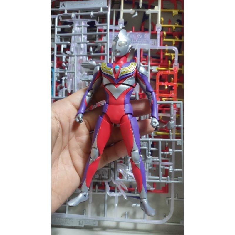 Figure rise standard ultraman tiga multi type